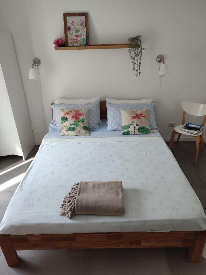Bed and Breakfast Peonia 2 Posti Wi-Fi Ac Free Park Jacuzzi à Porlezza Extérieur photo